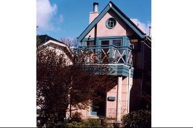 Main Photo: 4269 W 14th Avenue in Point Grey: Home for sale