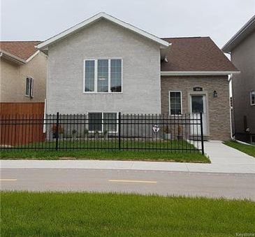 Main Photo: 364 Dr Jose Rizal Way East in Winnipeg: Waterford Green Residential for sale (4L) : MLS®# 1816547
