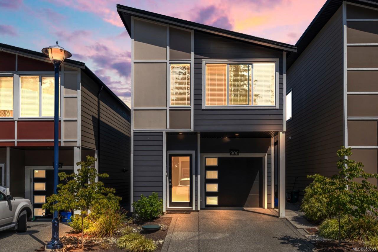 Main Photo: 906 Fulmar Rise in : La Happy Valley Single Family Detached for sale (Langford) : MLS®# 850733
