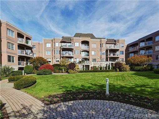 Main Photo: 221 405 Quebec St in VICTORIA: Vi James Bay Condo for sale (Victoria) : MLS®# 714294