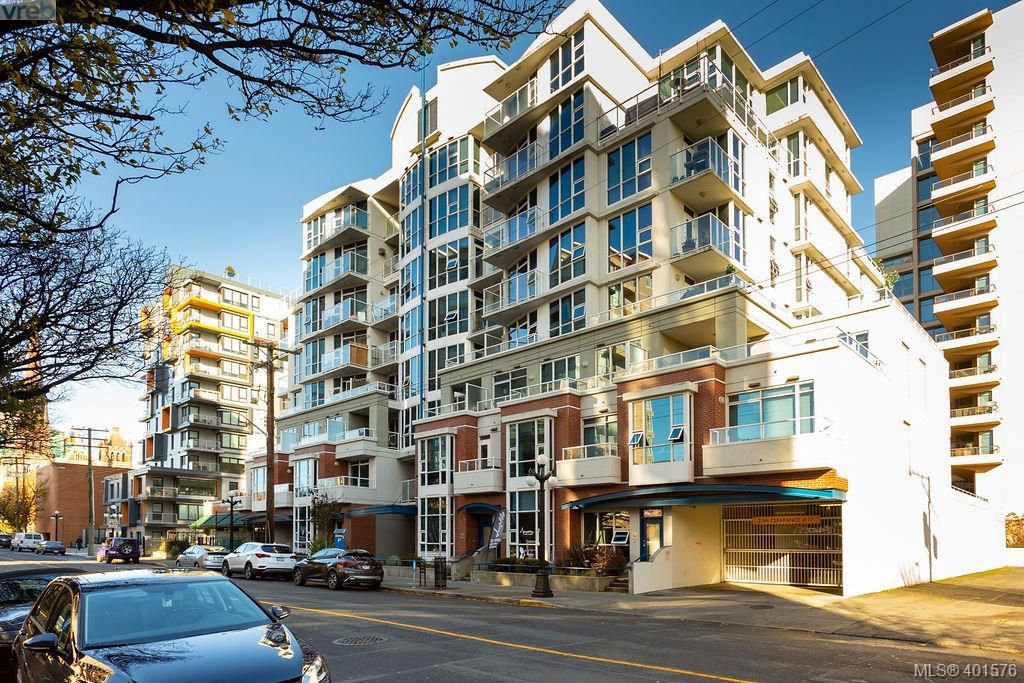 Regents Park is a steel and concrete building in the heart of Victoria, with underground secured parking