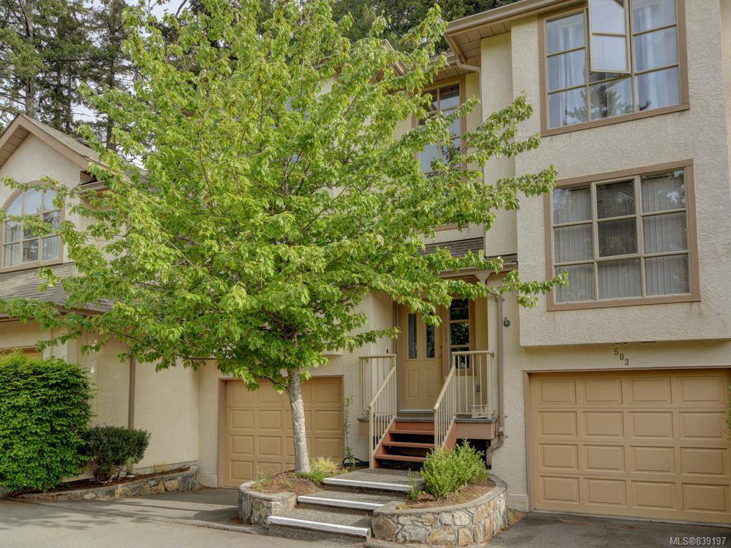 Main Photo: 502 510 Marsett Pl in Saanich: SW Royal Oak Row/Townhouse for sale (Saanich West) : MLS®# 839197