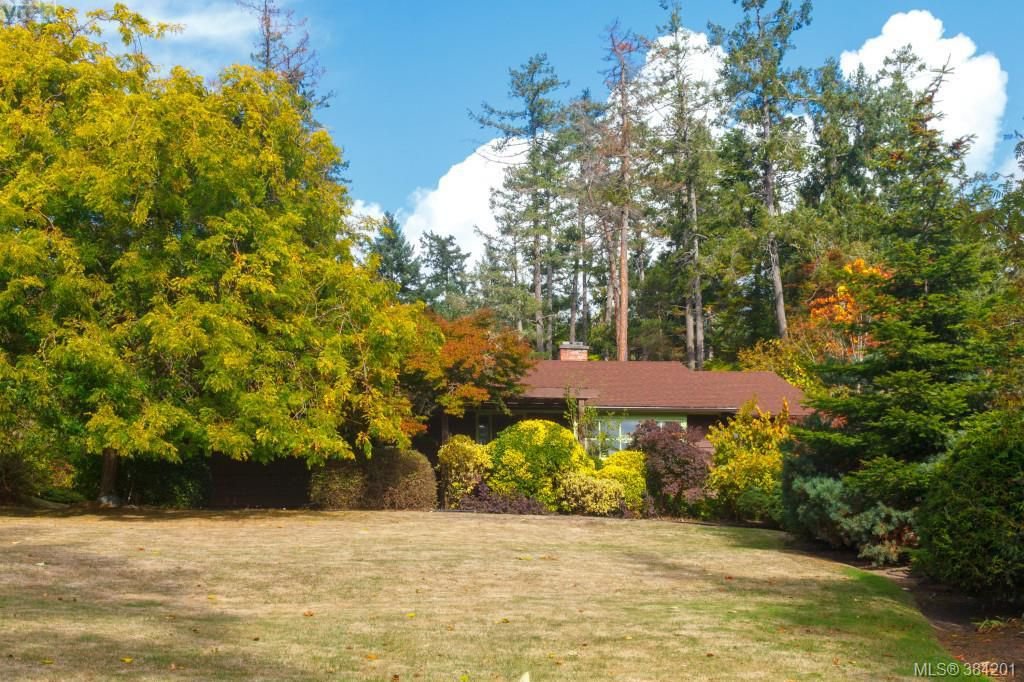 Main Photo: 710 Aboyne Ave in NORTH SAANICH: NS Ardmore House for sale (North Saanich) : MLS®# 771950
