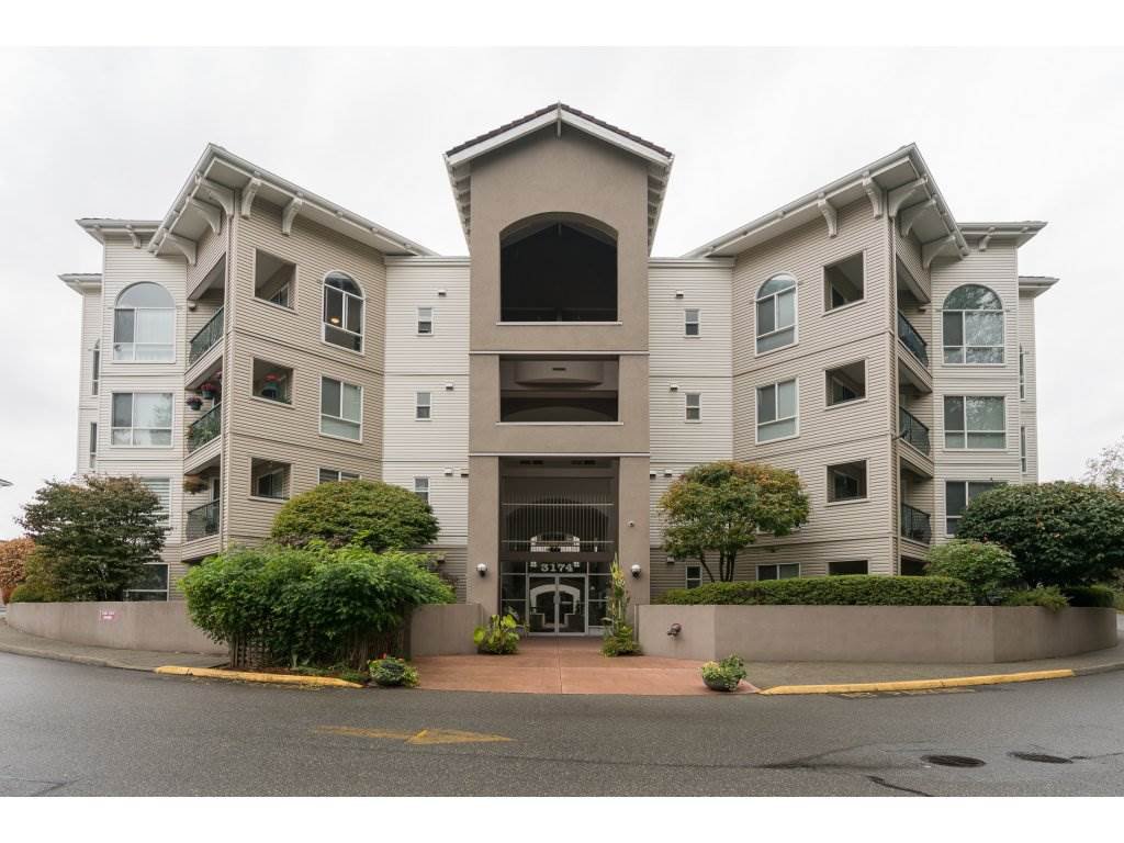 Main Photo: 304 3174 GLADWIN ROAD in Abbotsford: Central Abbotsford Condo for sale : MLS®# R2208765