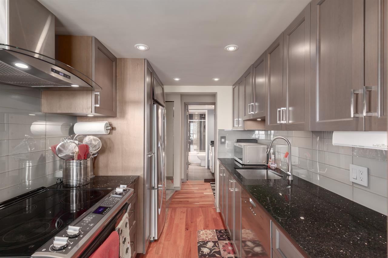 Main Photo: 1004 1515 EASTERN AVENUE in North Vancouver: Central Lonsdale Condo for sale : MLS®# R2393667