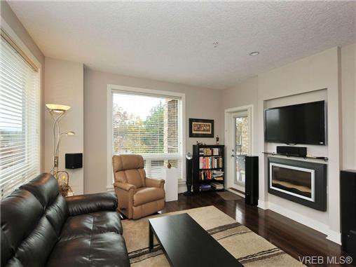 Main Photo: 211 4529 West Saanich Rd in VICTORIA: SW Royal Oak Condo for sale (Saanich West) : MLS®# 690299