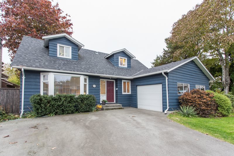 Main Photo: 9411 KINGSWOOD DRIVE in Richmond: Ironwood House for sale : MLS®# R2513697