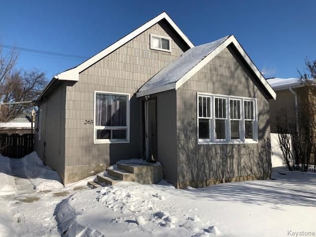 Main Photo: 263 Belmont Avenue in Winnipeg: West Kildonan Residential for sale (4D) : MLS®# 1804979
