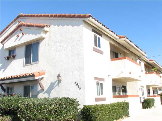 Main Photo: CLAIREMONT Home for sale or rent : 2 bedrooms : 4415 Clairemont #3 in San Diego