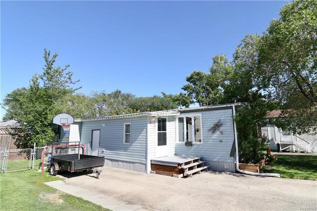 Main Photo: 317 480 Augier Avenue in Winnipeg: St Charles Residential for sale (5G) : MLS®# 1818762