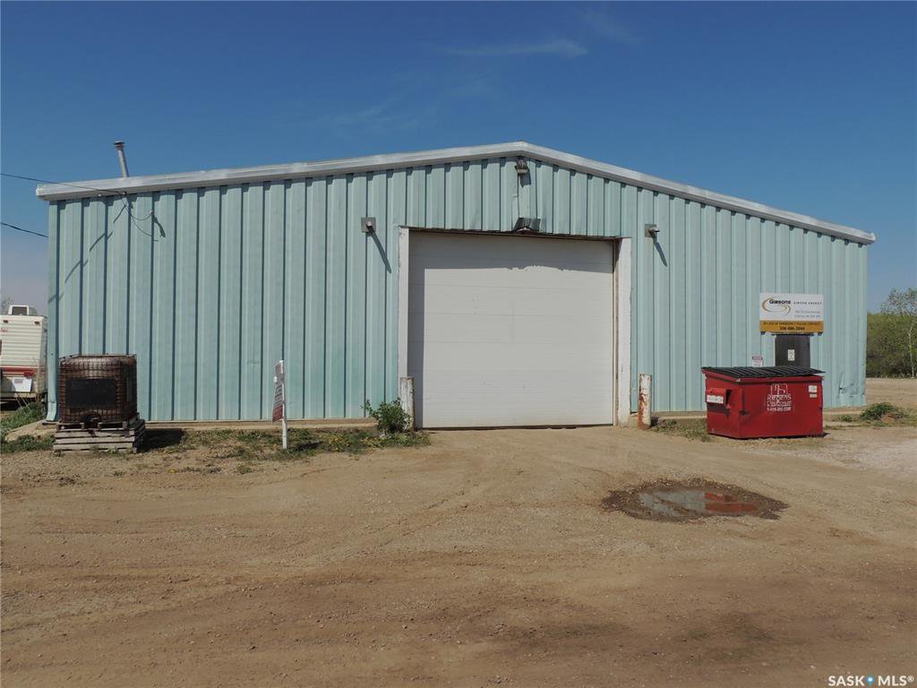 Main Photo: 902 Queen Street in Estevan: Hillside Commercial for sale : MLS®# SK767659