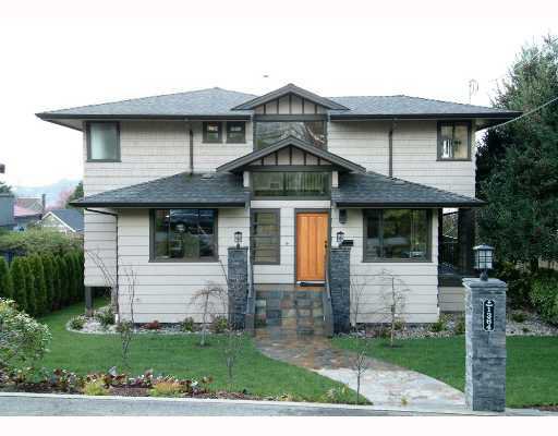 Main Photo: 1364 GORDON AVE in West Vancouver: Ambleside House for sale : MLS®# V803854
