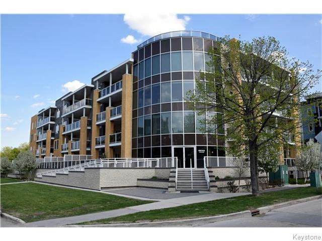 Main Photo: 760 Tache Avenue in Winnipeg: St Boniface Condominium for sale (2A) : MLS®# 1614989