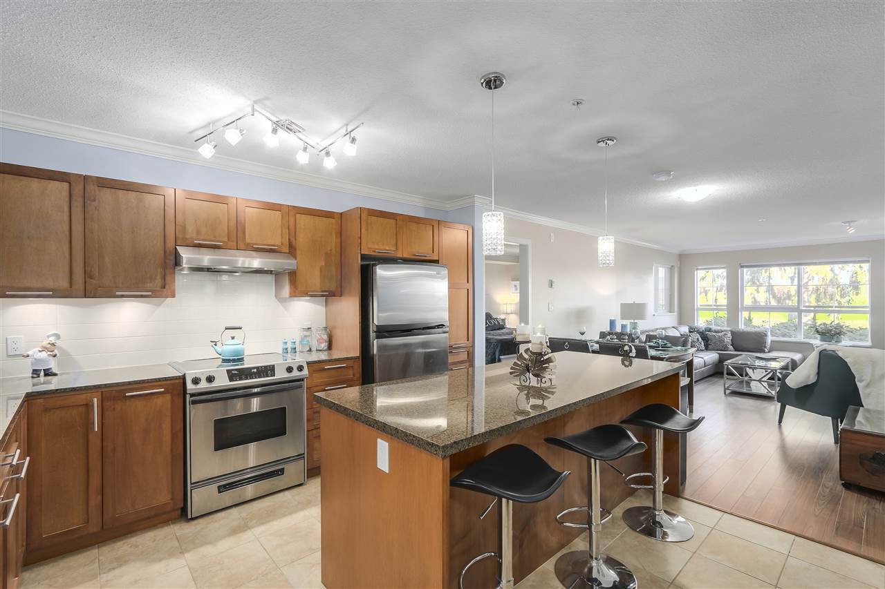 101 19677 Meadow Gardens Way In Pitt Meadows North Meadows Pi Condo For Sale In The Fairways Mls R2220299