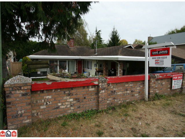 Main Photo: 3068 MCBRIDE AV in Surrey: Crescent Bch Ocean Pk. House for sale in "CRESCENT BEACH" (South Surrey White Rock) : MLS®# F1225339