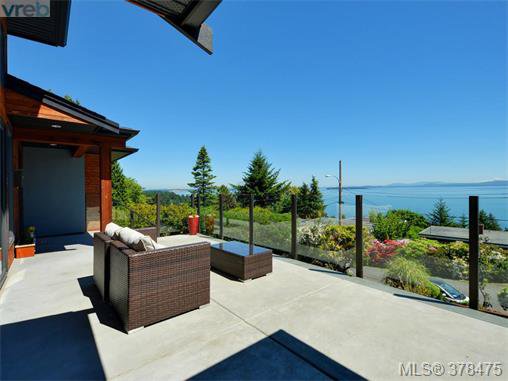 Main Photo: 5030 Sunrise Terrace in VICTORIA: SE Cordova Bay Single Family Detached for sale (Saanich East) : MLS®# 378475