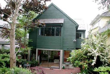Main Photo: HALF DUPLEX, GREAT PATIO!