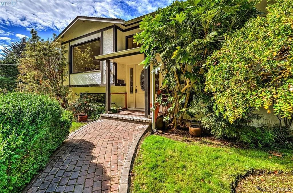 Main Photo: 3012 Wishart Rd in VICTORIA: Co Wishart North Single Family Detached for sale (Colwood) : MLS®# 797488