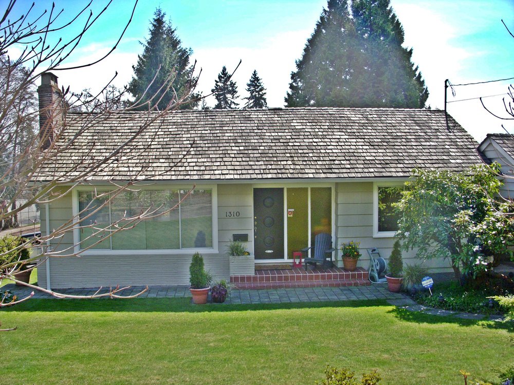 Main Photo: 1310 MATHERS Ave in West Vancouver: Ambleside Home for sale () : MLS®# V942490