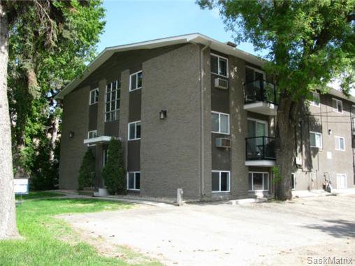 207 208 Saskatchewan Crescent East In Saskatoon Nutana