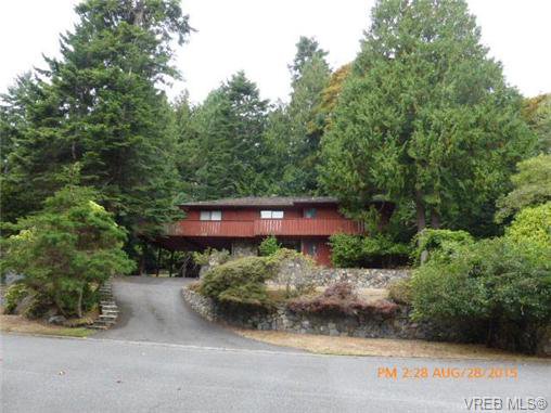 Main Photo: 4688 Lochwood Crescent in VICTORIA: SE Broadmead Single Family Detached for sale (Saanich East) : MLS®# 355674