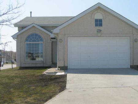Main Photo: 239 Eaglemere Dr.: Residential for sale (Eaglemere) : MLS®# 2806813