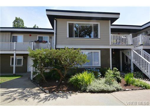 Main Photo: 107 636 Granderson Rd in VICTORIA: La Fairway Condo Apartment for sale (Langford) : MLS®# 736308