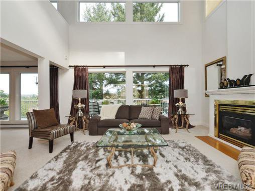 Main Photo: 4338 Emily Carr Dr in VICTORIA: SE Broadmead Single Family Detached for sale (Saanich East) : MLS®# 692394