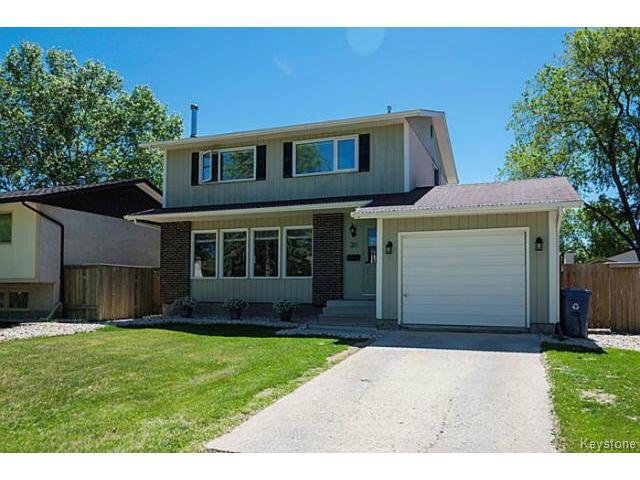 Main Photo: 30 Hawkins Crescent in WINNIPEG: St Vital Residential for sale (South East Winnipeg) : MLS®# 1516347