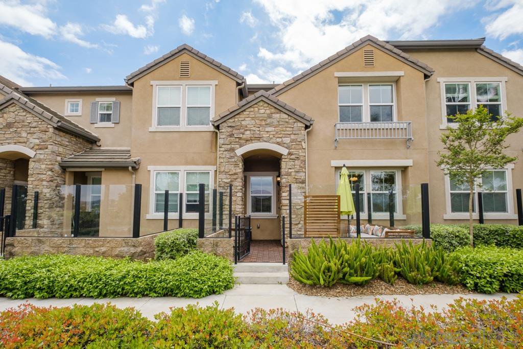 Main Photo: SANTEE Townhome for sale : 3 bedrooms : 1917 Bassett Ln.