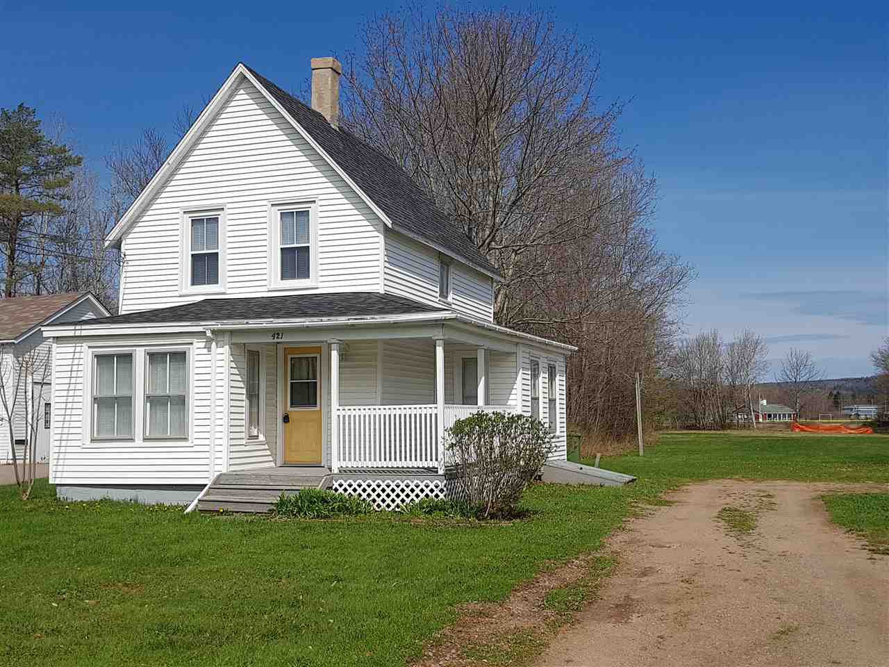 Main Photo: 421 MAIN Street in Middleton: 400-Annapolis County Residential for sale (Annapolis Valley) : MLS®# 201809953