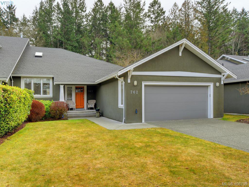 Main Photo: 762 Hill Rise Lane in VICTORIA: SE Cordova Bay Row/Townhouse for sale (Saanich East) : MLS®# 406708