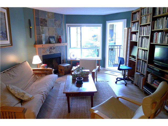Main Photo: # 219 555 W 14TH AV in : Fairview VW Condo for sale : MLS®# V1014493