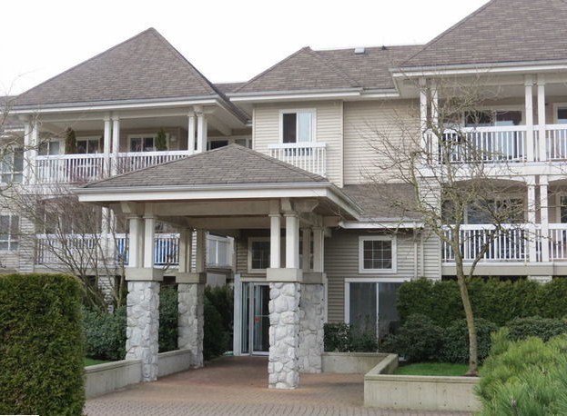 Main Photo: 320 22022 49TH Ave in Langley: Home for sale : MLS®# F1303075