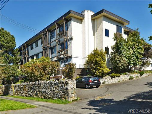 Main Photo: 310 1975 Lee Avenue in VICTORIA: Vi Jubilee Condo Apartment for sale (Victoria) : MLS®# 349393