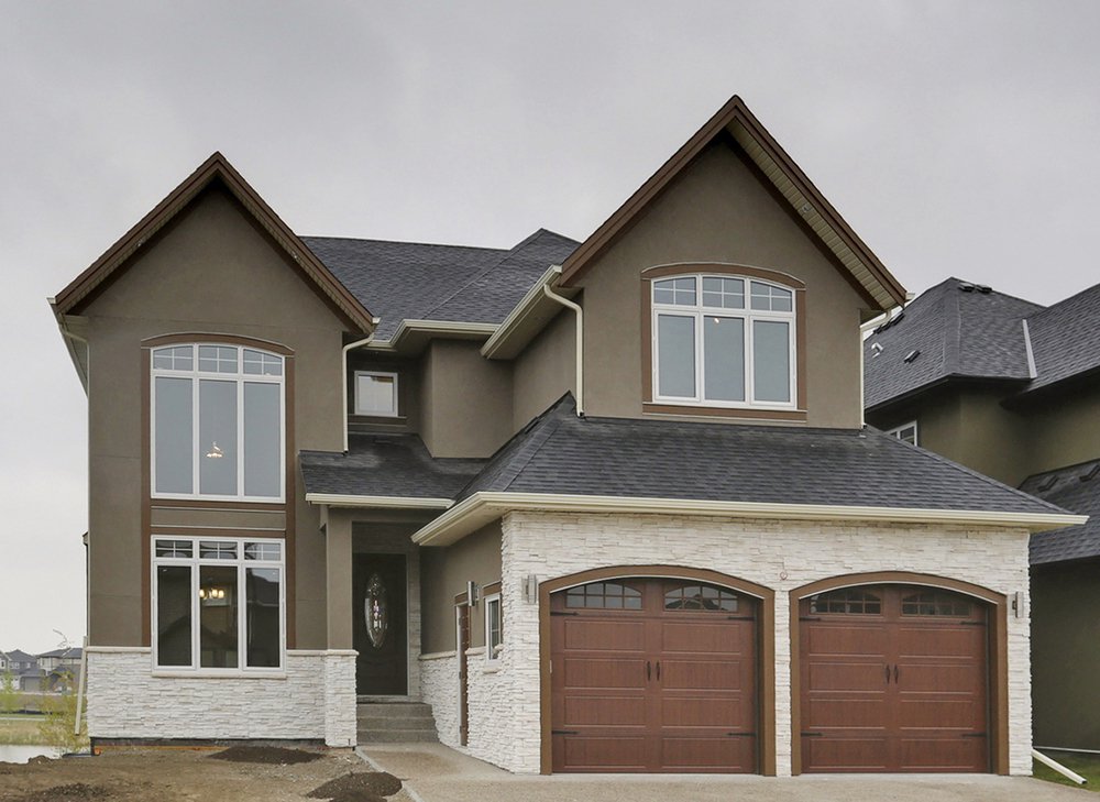 Main Photo: 236 Kinniburgh Circle in Chestermere: House for sale : MLS®# C4013330