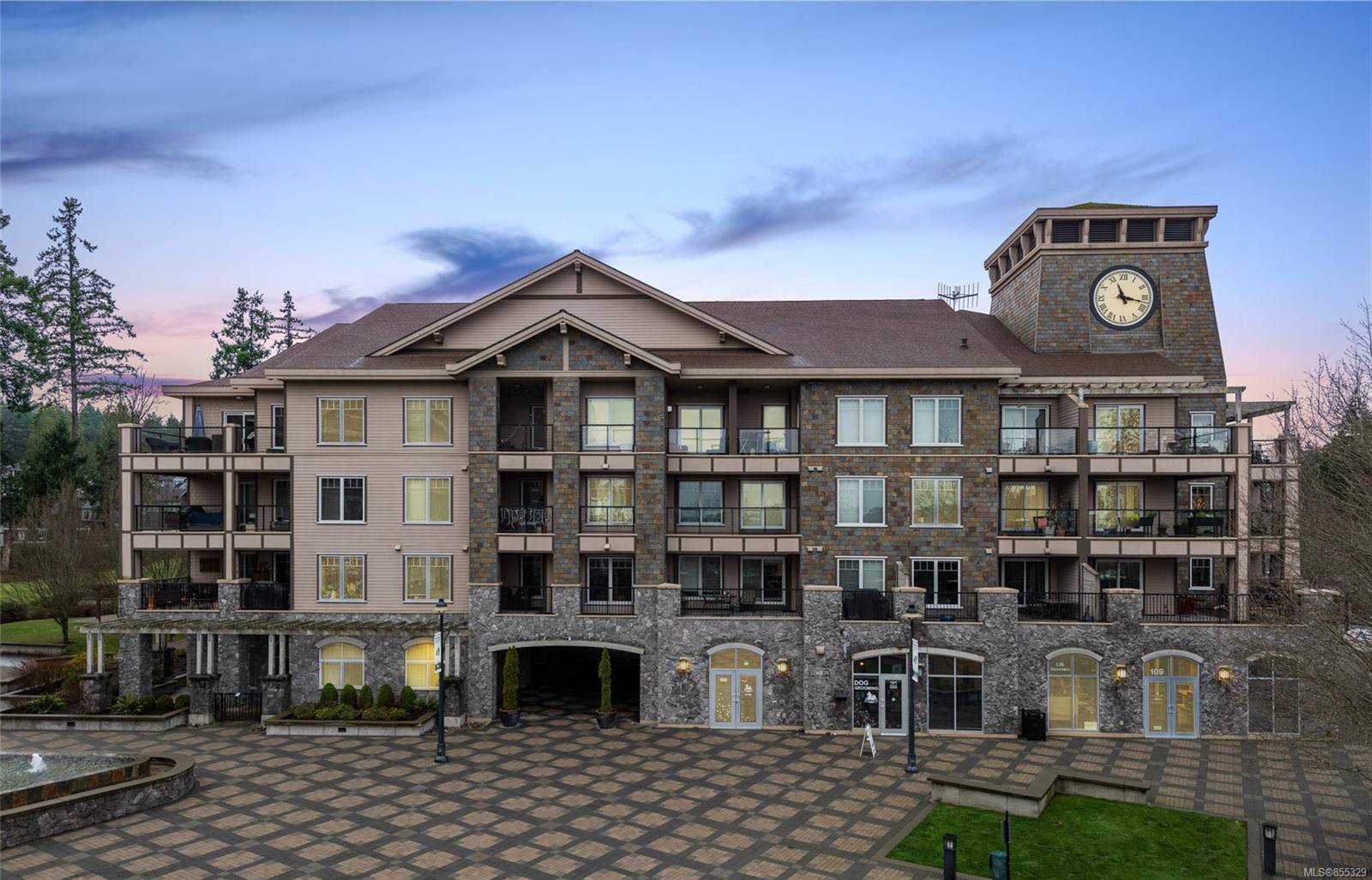 Main Photo: 404 1335 Bear Mountain Pkwy in : La Bear Mountain Condo for sale (Langford) : MLS®# 855329