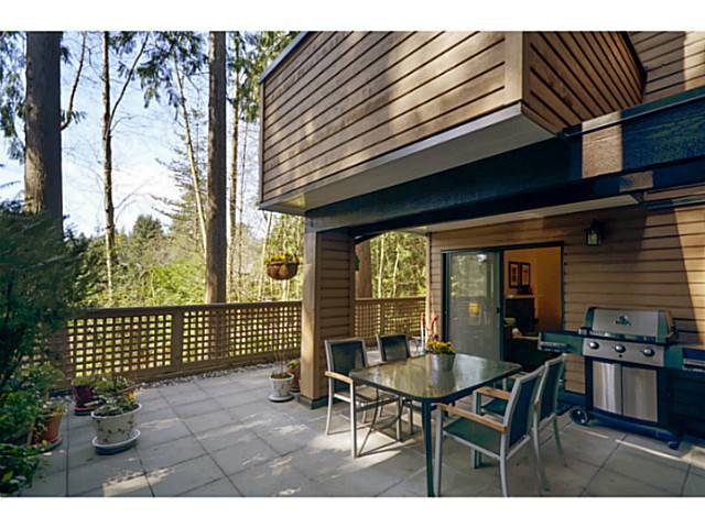 Main Photo: 109 3275 Mountain Highway in : Lynn Valley Condo for sale (North Vancouver) : MLS®# V998623