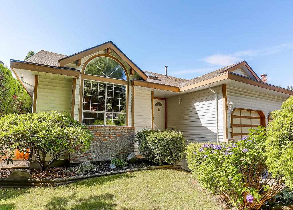 Main Photo: 1 RAVINE DRIVE in Port Moody: Heritage Mountain House for sale : MLS®# R2191456