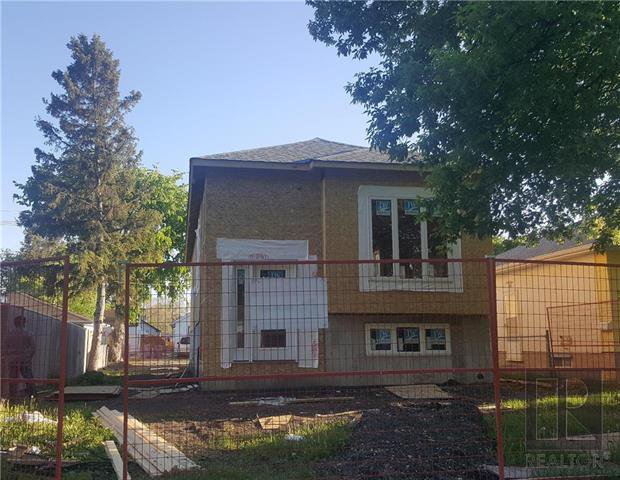 Main Photo: 334 SEMPLE Avenue in Winnipeg: West Kildonan Residential for sale (4D) : MLS®# 1814881