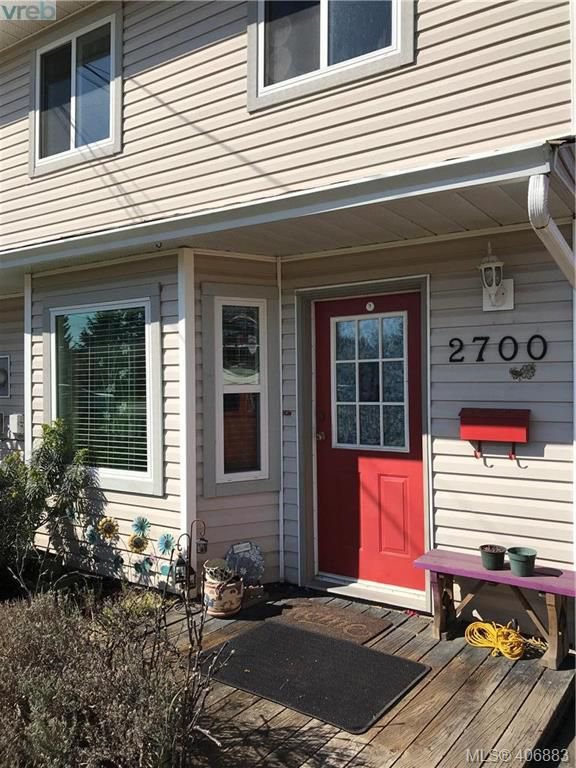 Main Photo: 2700 Claude Road in VICTORIA: La Langford Proper Strata Duplex Unit for sale (Langford) : MLS®# 406883