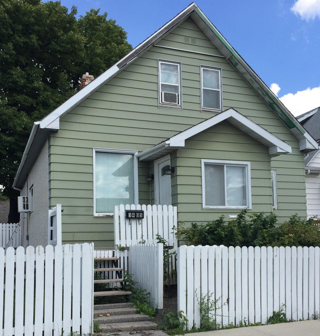 Main Photo: 1409 Pacific Avenue West in Winnipeg: Weston Single Family Detached for sale (5D) : MLS®# 1726567