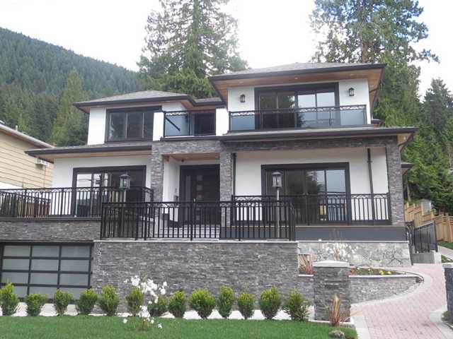 Main Photo: 4918 RANGER AV in North Vancouver: Canyon Heights NV House for sale : MLS®# V1127961
