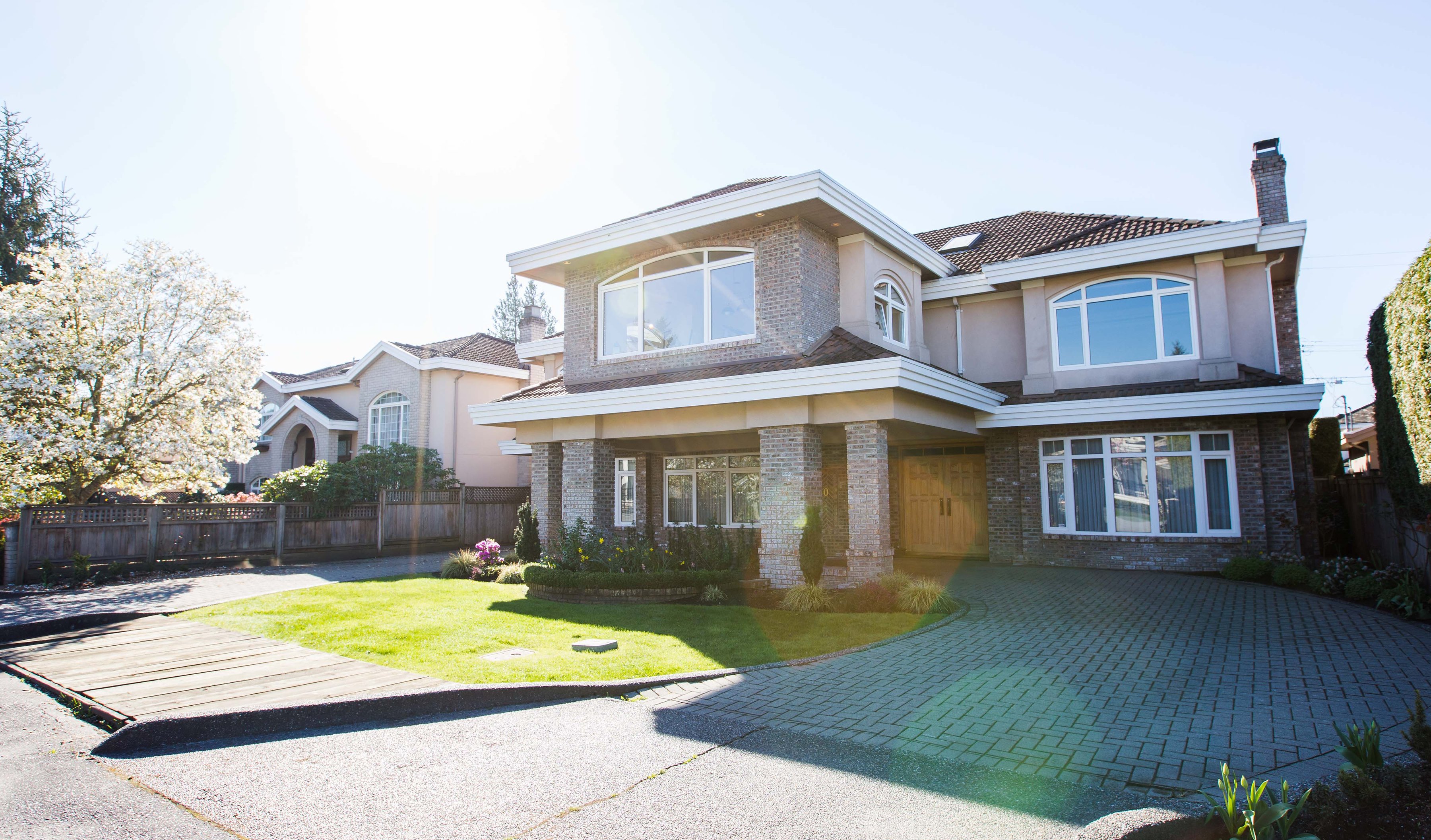 Main Photo: 7820 Broadmoor Boulevard: Broadmoor Home for sale () : MLS®# R2051613