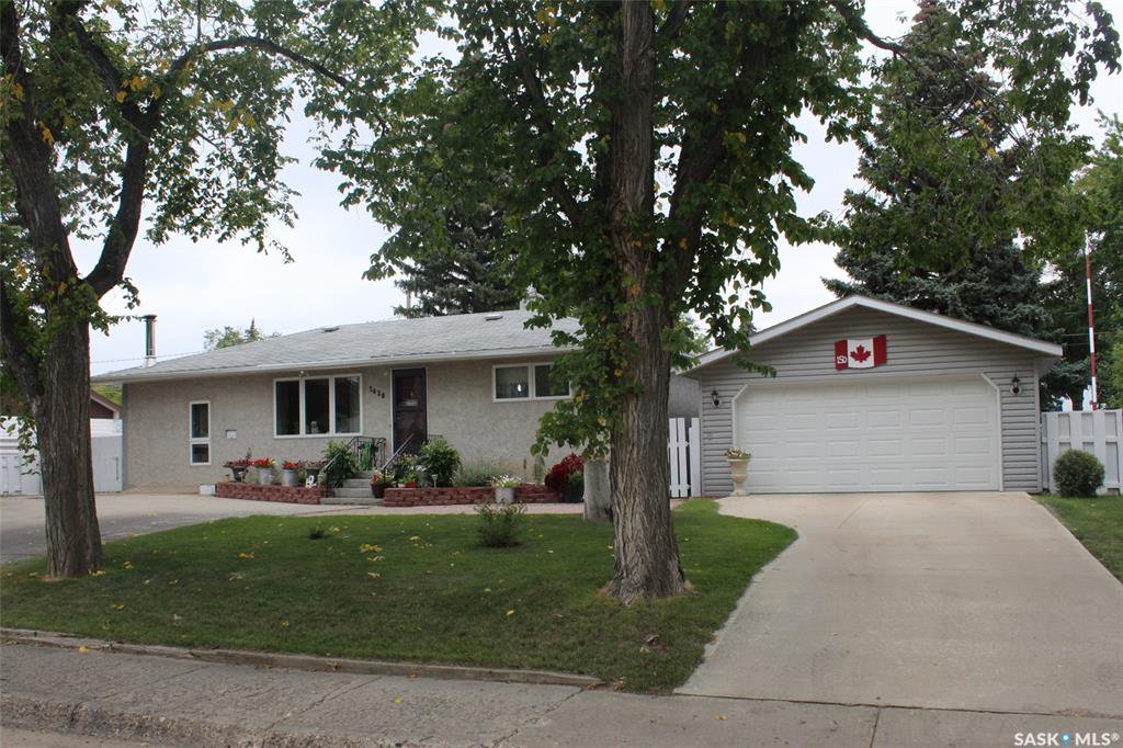 Main Photo: 1438 Nicholson Road in Estevan: Pleasantdale Residential for sale : MLS®# SK785260