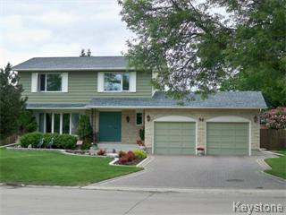 Main Photo: 30 Pine Valley Drive in Winnipeg: Westwood / Crestview Single Family Detached for sale (West Winnipeg) : MLS®# 1112515