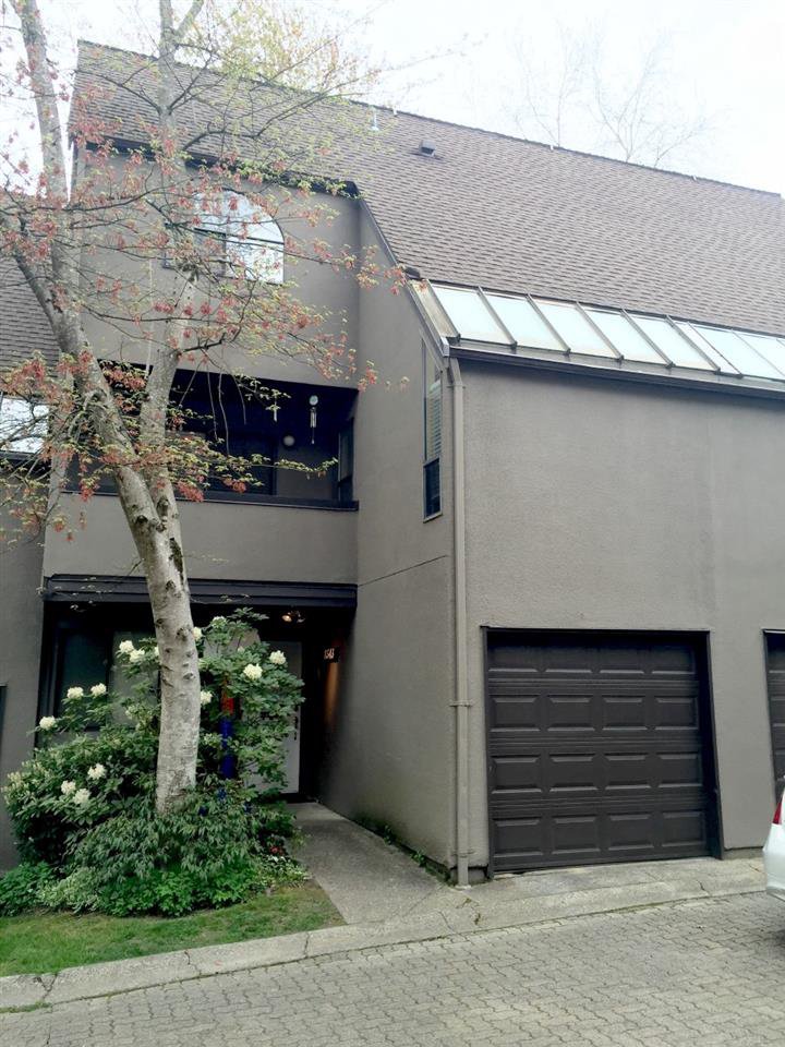Main Photo: 8543 WOODTRAIL PLACE in Burnaby: Forest Hills BN Townhouse (Burnaby North) : MLS®# R2060235