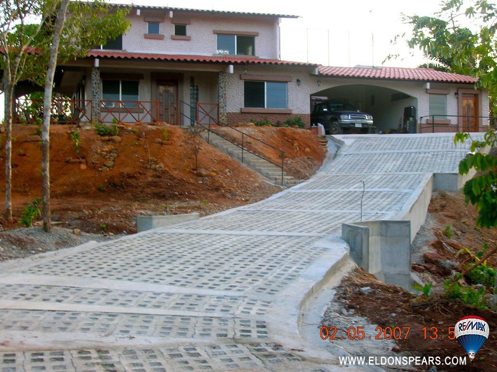 Main Photo: Gorgeous 4 Bedroom House in La Chorrera, Panama