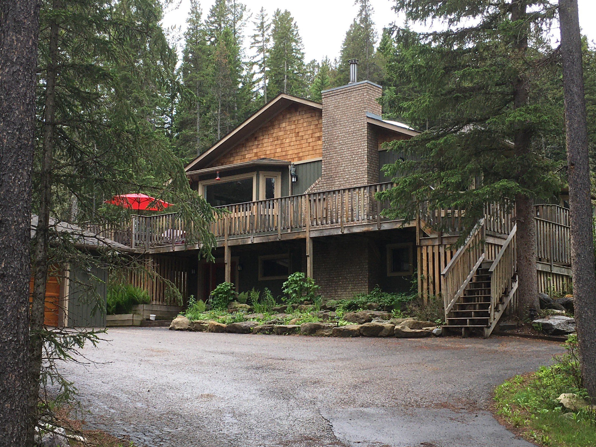 Main Photo: 337 Wild Rose Close: House (Rural Rocky View County)