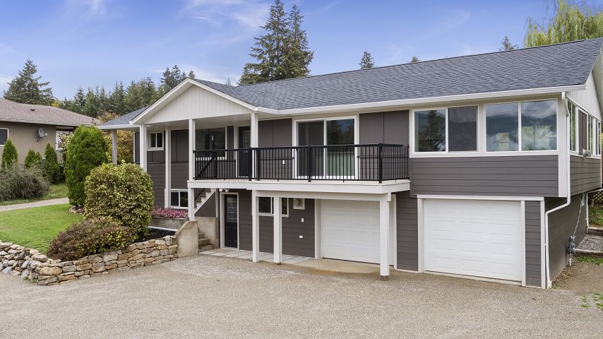 Main Photo: 2660 Northeast 25 Street, Salmon Arm, BC in Salmon Arm: Townhouse for sale : MLS®# 10165234